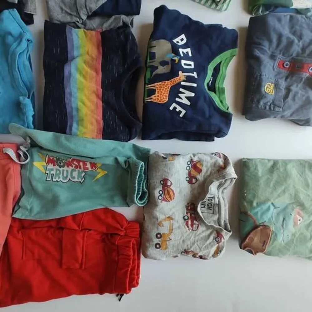 Bundle lot set of 13pcs 2-3Y boys clothing clothes tshirts shorts